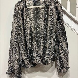 Wrangler Black and Cream Snake Print Blouse